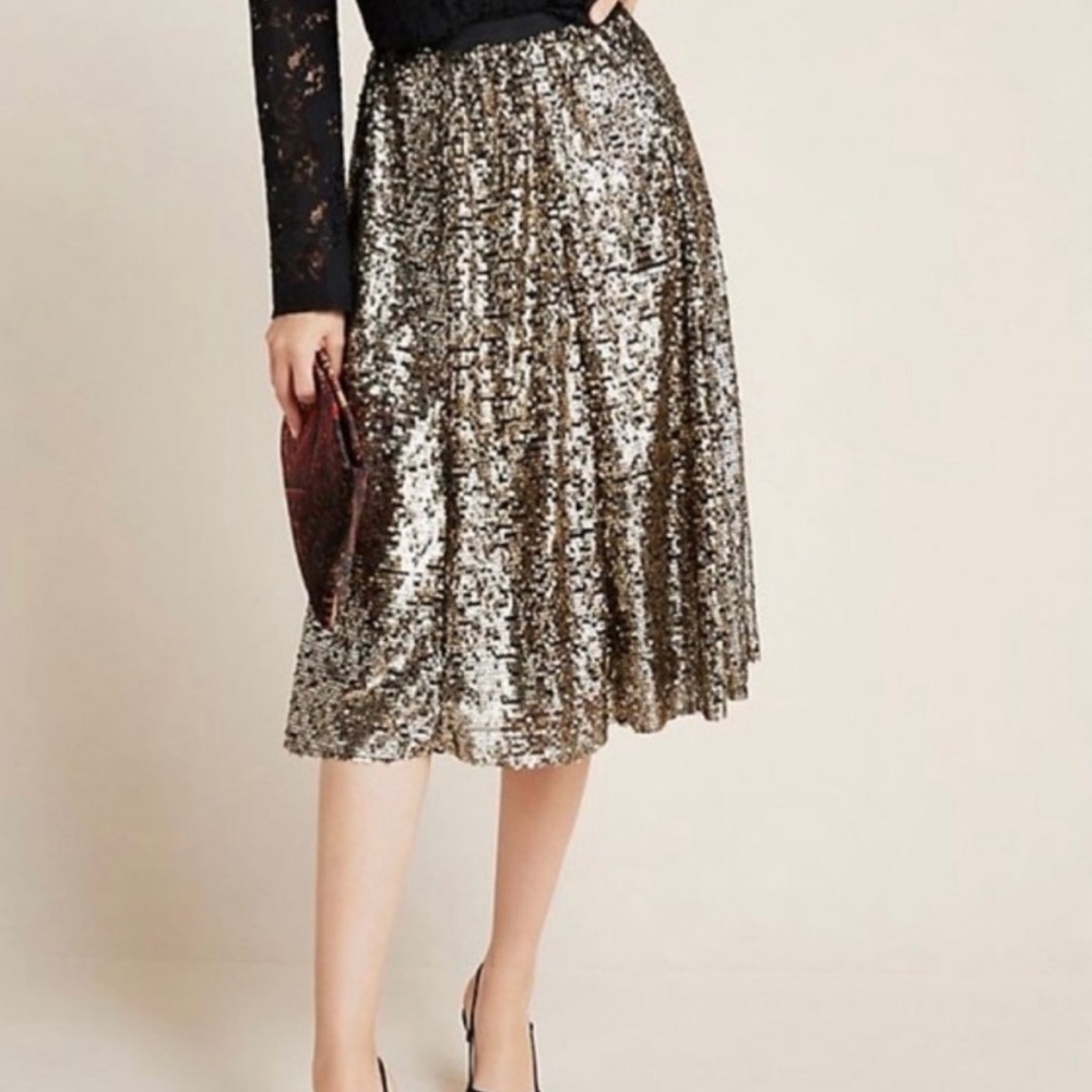 Maeve Anthropologie Orleans sequin midi skirt. Size M *fits like Large
